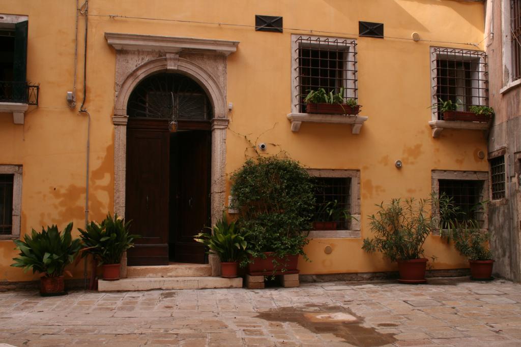 Casa Carlo Goldoni Apartment Venice Exterior photo